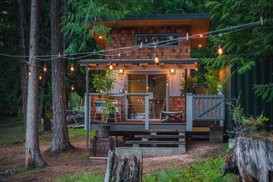 Cool Canadian cabins 
