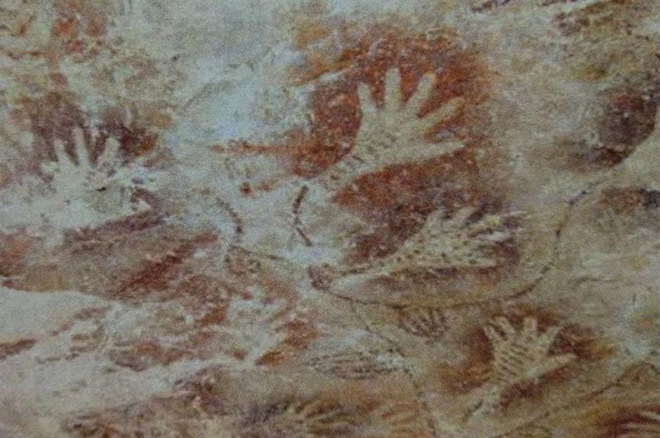 The world's oldest animal painting