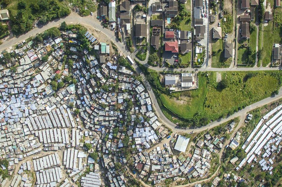 Des villes coupées en deux