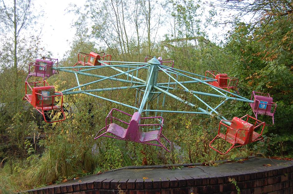 Eerie abandoned amusement parks around the world loveexploring