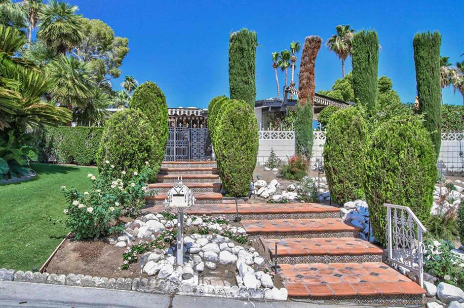 Marilyn Monroe rented this bungalow home on Rose Avenue in Palm Springs,  California, USA Stock Photo - Alamy