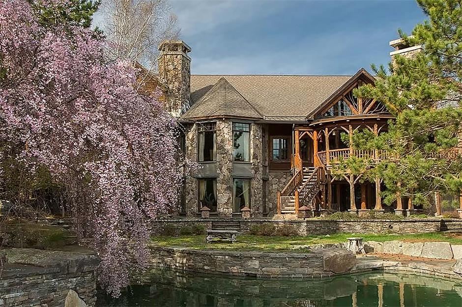 Farm-to-table food at Chatwal Lodge, New York