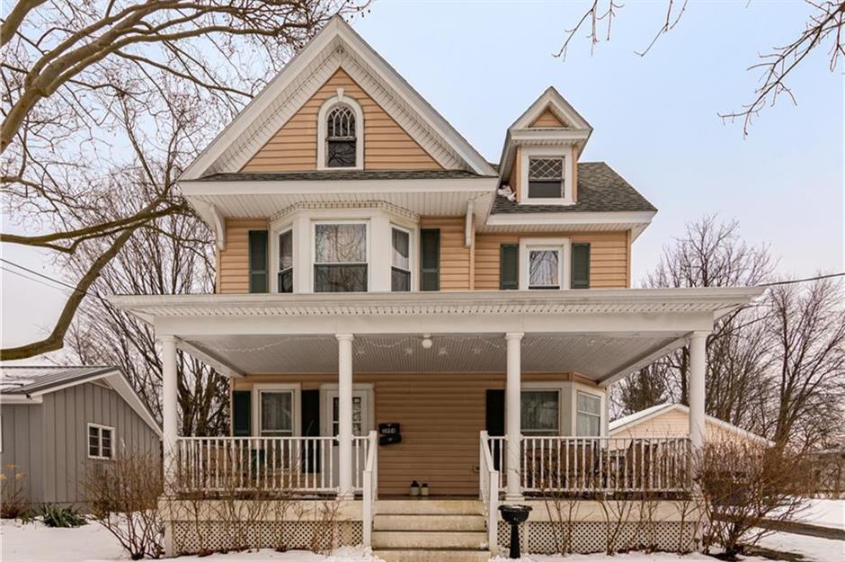 Historic houses for sale that cost less than 100,000