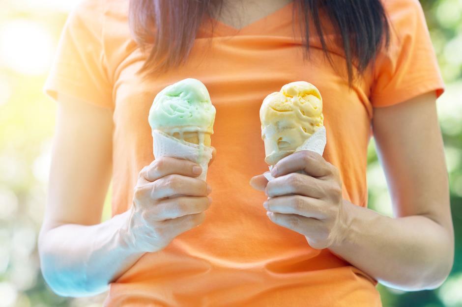 Ice cream taster salary per month