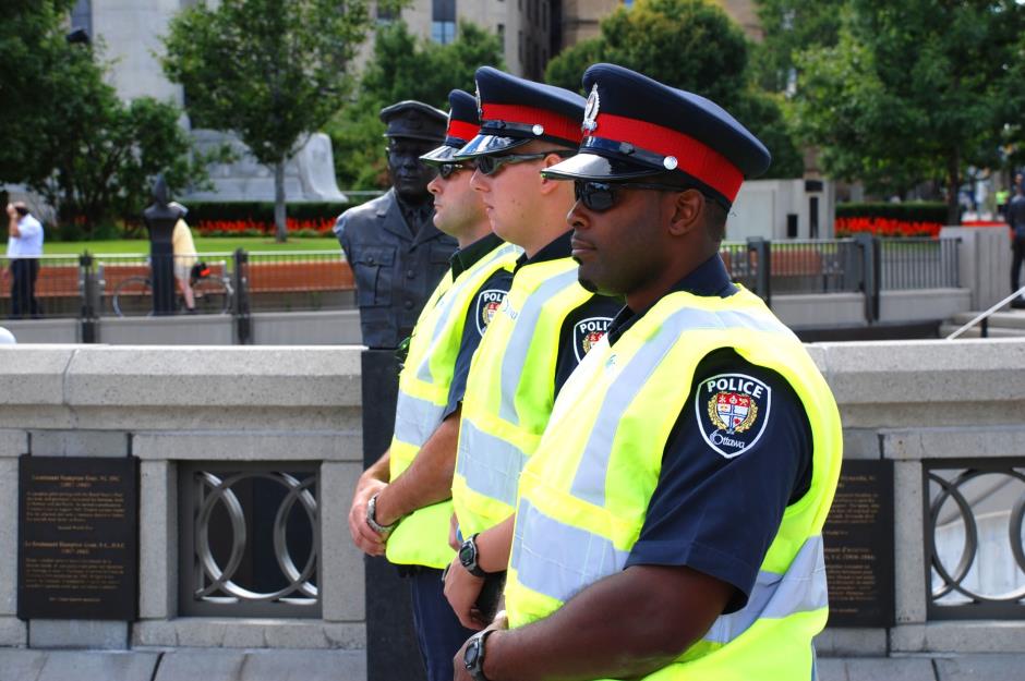 Highest-paying country for police officers: Canada –  $70,000 (£54k) average salary