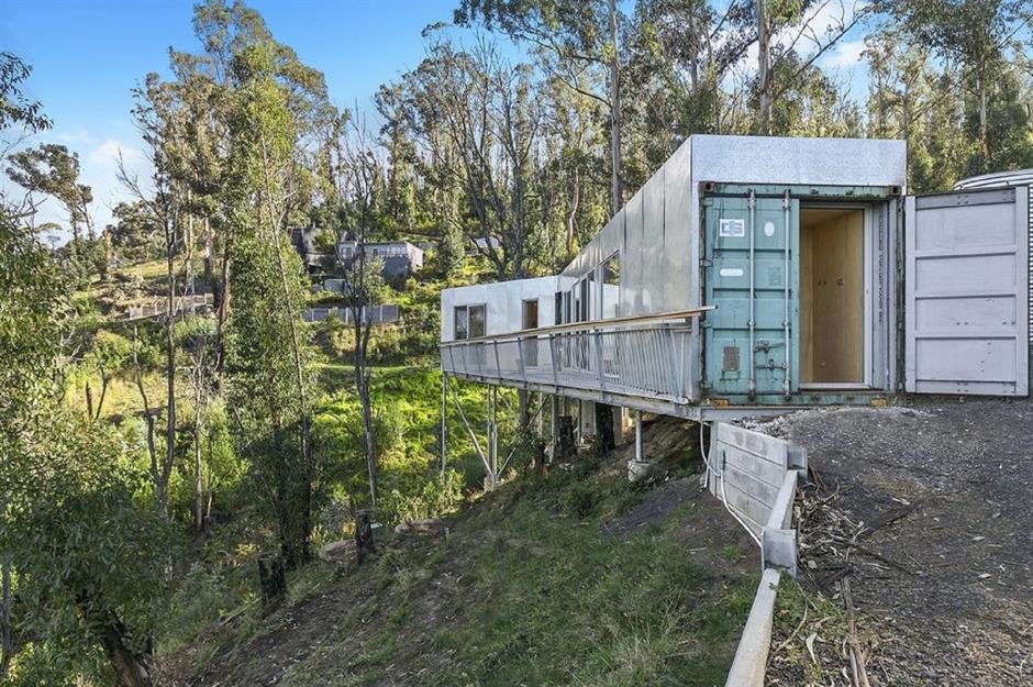 21 stunning homes made out of shipping containers | loveproperty.com