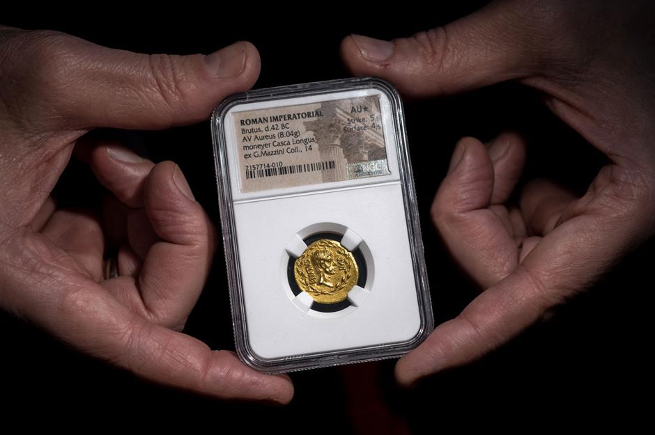 Roman gold coins 