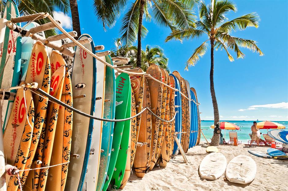 Hawaii, USA (3,035 hours of sunshine)