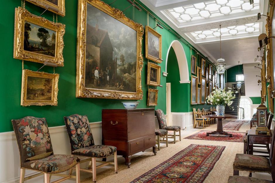 Live like a king at these royal residences