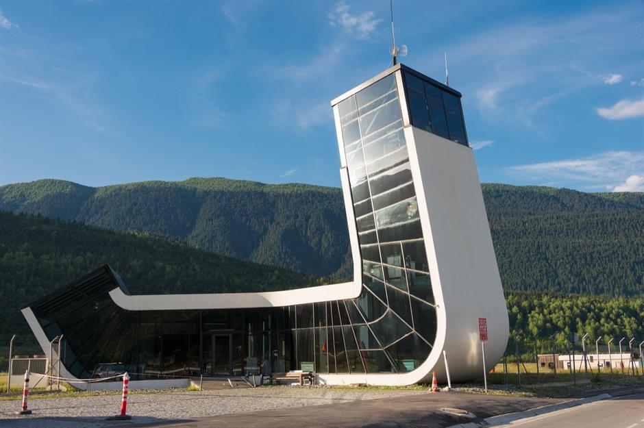 Unbekanntere Airports mit Charakter