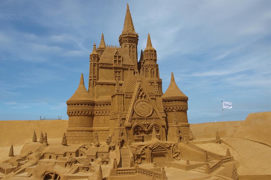Amazing sand sculptures depict heroes of Disney, Pixar, Marvel and Star Wars