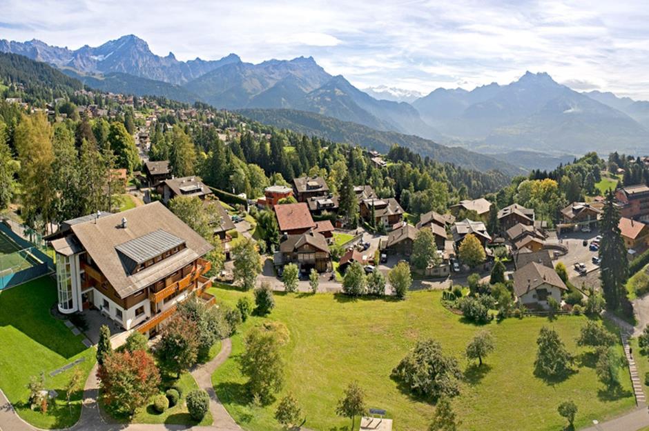 Aiglon College, Switzerland: $112,172 (£86,280) a year