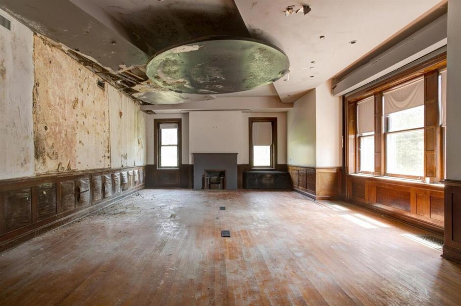 how to buy an abandoned house in philadelphia