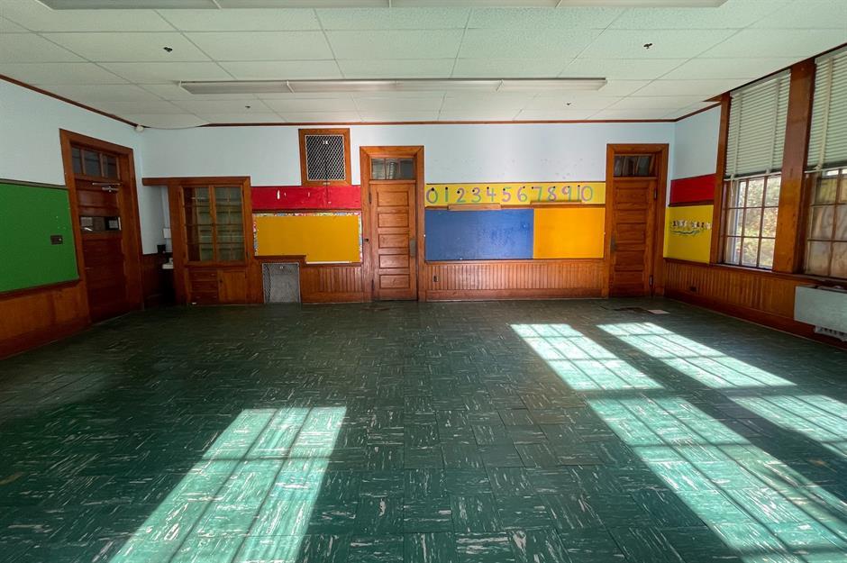 1920s schoolhouse, Massachusetts, USA: £646,000 ($799k)