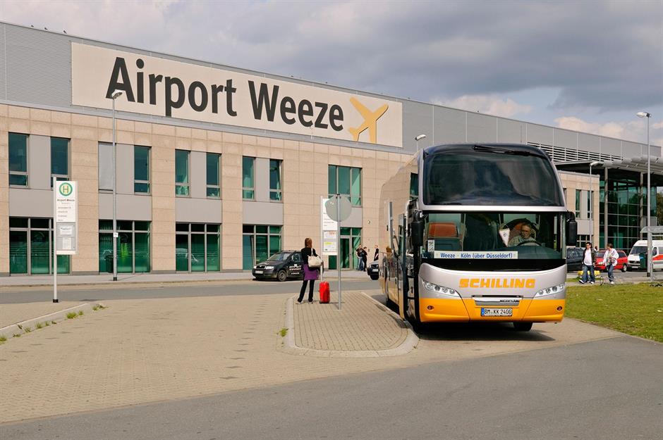 13. Flughafen Düsseldorf-Weeze, Deutschland