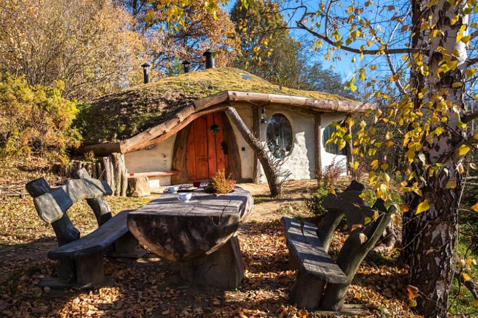 Real Life Hobbit Homes That Put The Shire To Shame Loveproperty Com