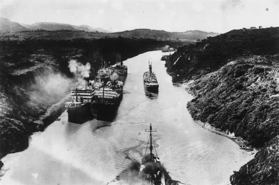 America's 'purchase' of the Panama Canal and surrounding land from Panama, 1903