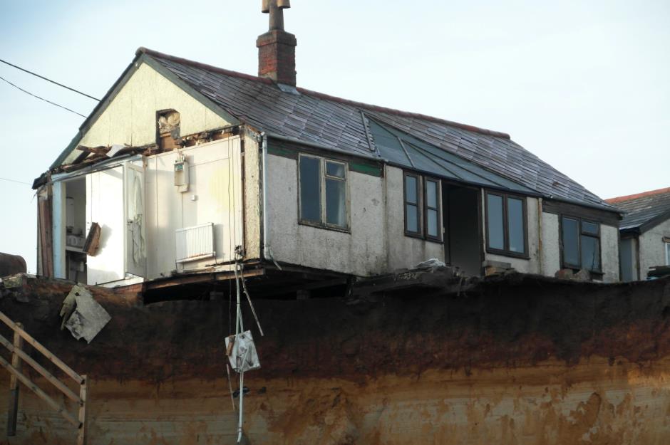 Happisburgh, Norfolk, House, Erosion