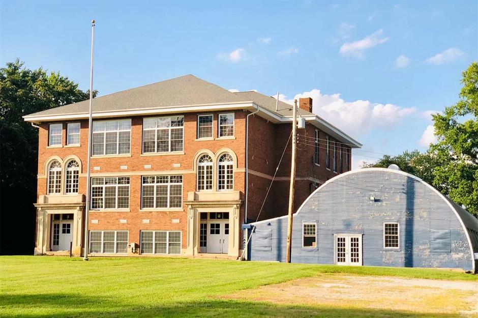 Abandoned schools for sale that would make amazing homes