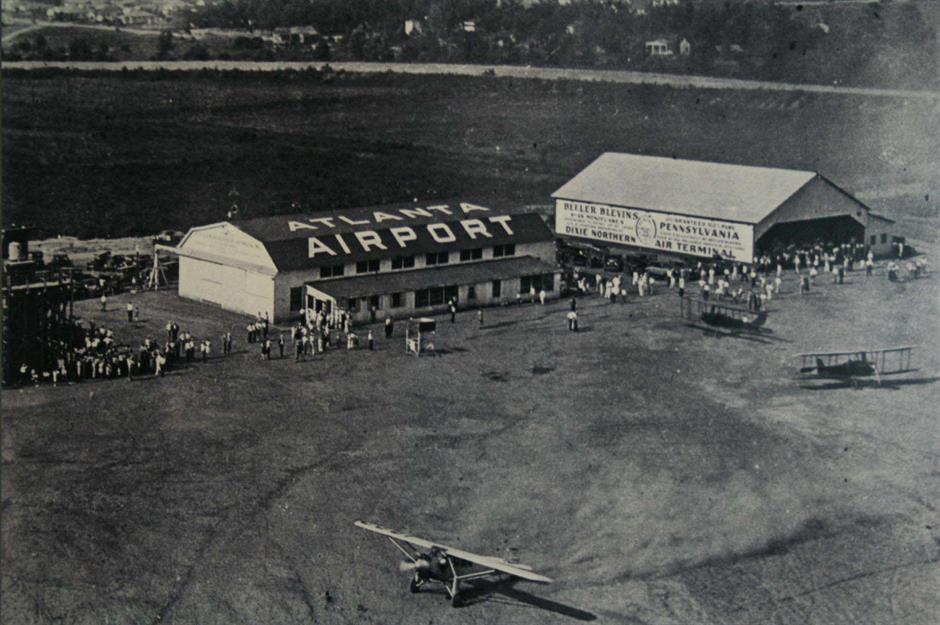 What the world's airports used to look like