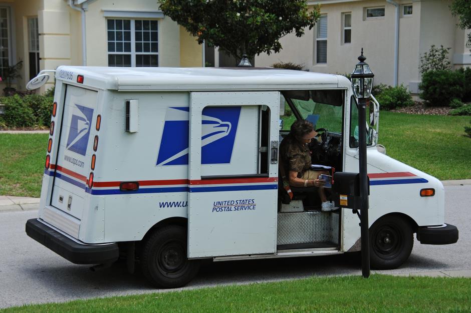 17. United States Postal Service: 636,171 employees