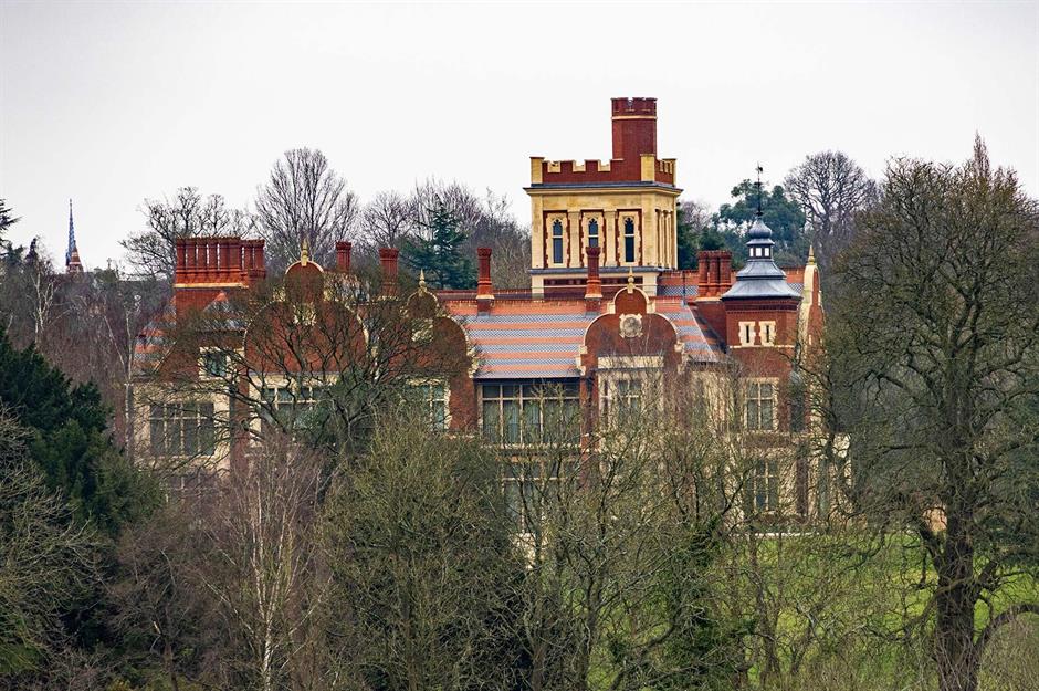 READ MORE: The jaw-dropping estates of Russia's elite