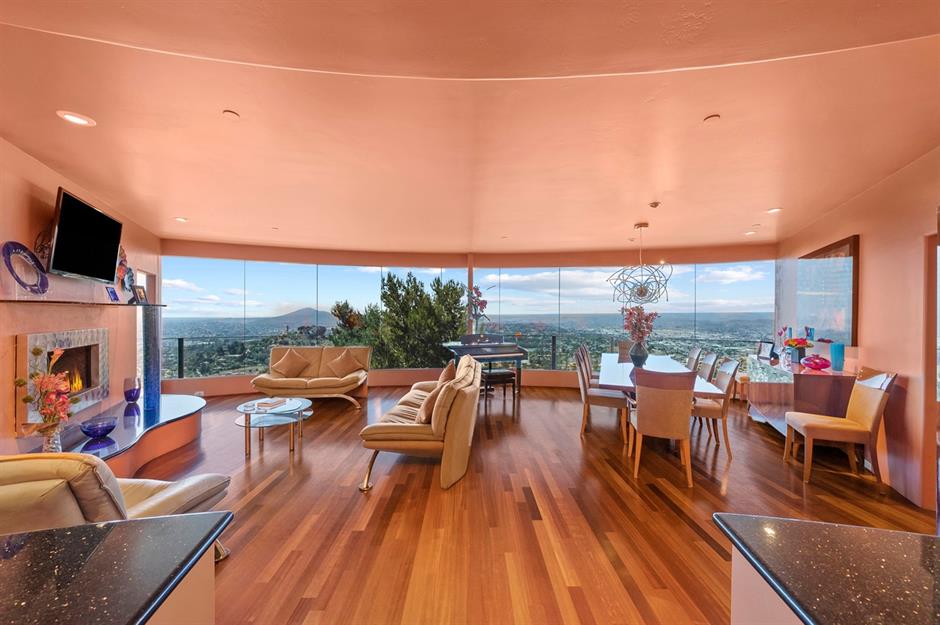 World’s ‘most famous’ rotating house, California, USA