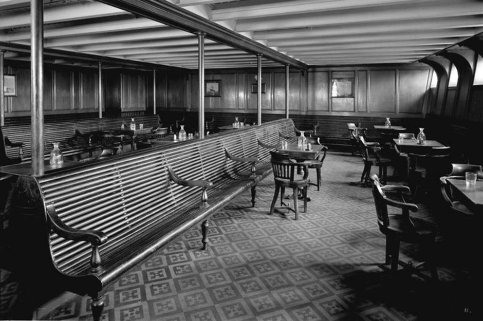 Steerage: smoking room