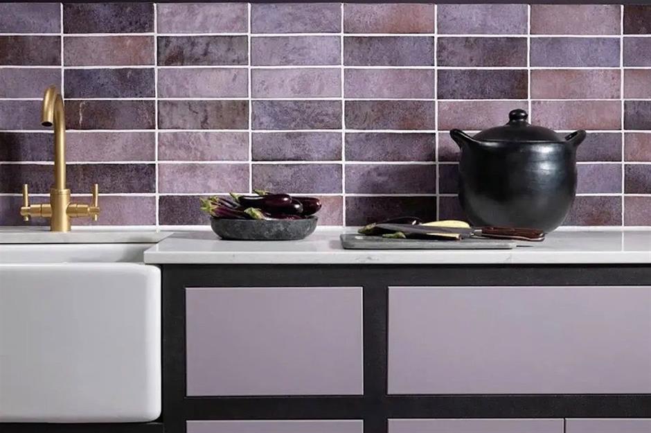 COLOR AND RENEW TILES AND KITCHEN! A few steps to a stylish and