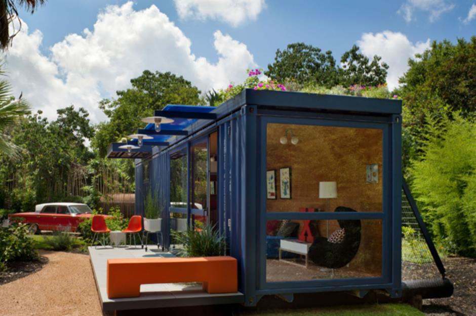 Container guest house, San Antonio, USA