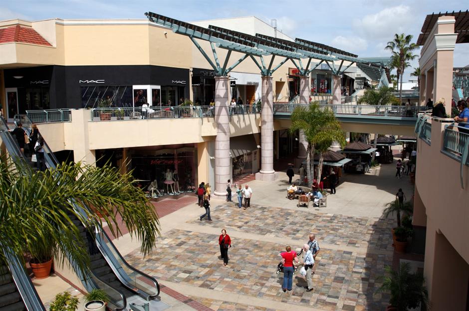 Fashion Valley - Super regional mall in San Diego, California, USA 