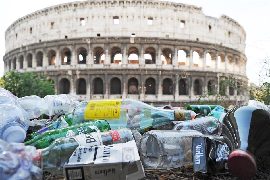 Trash tarnishing tourist hotspots