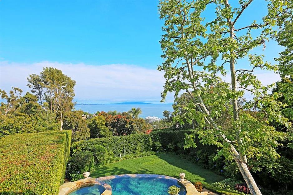 Joan and Melissa Rivers’ Los Angeles TV home