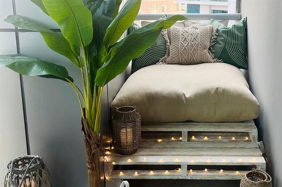 How to Make DIY Pallet Planters and Decorate the Balcony Creative