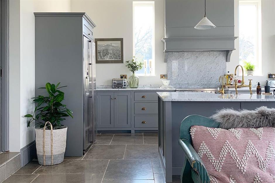Grey Kitchen Cabinets Oak Worktop Offcuts Walkthrough : Handleless