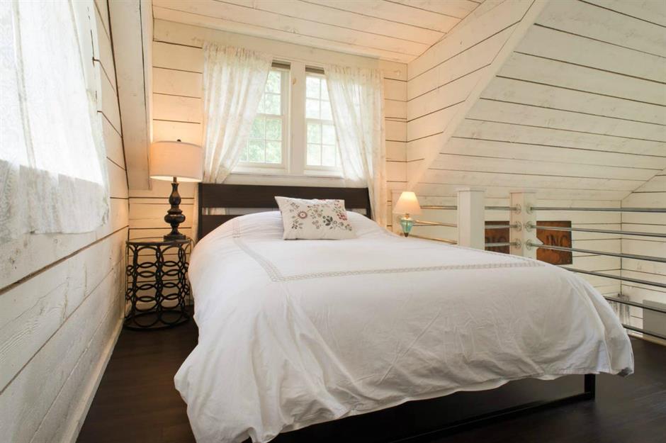 Airy modern carriage home, Medford, Massachusetts 