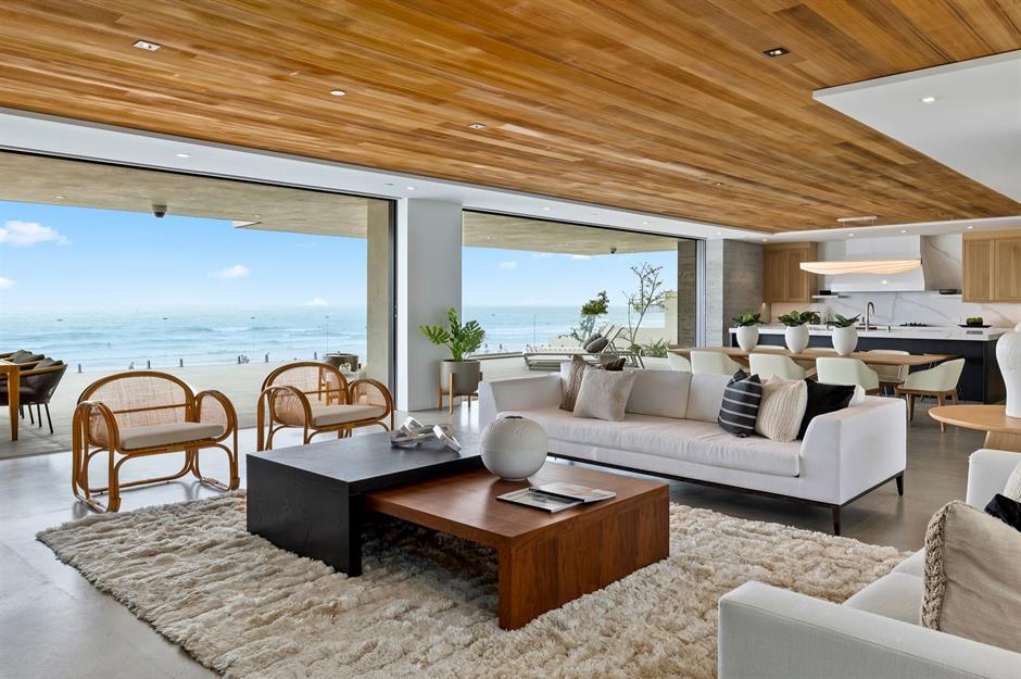 10 Breathtaking Beach Homes You Won t Believe Loveproperty