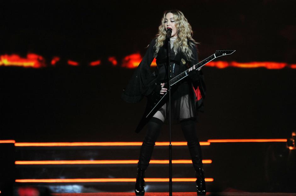 12) Madonna