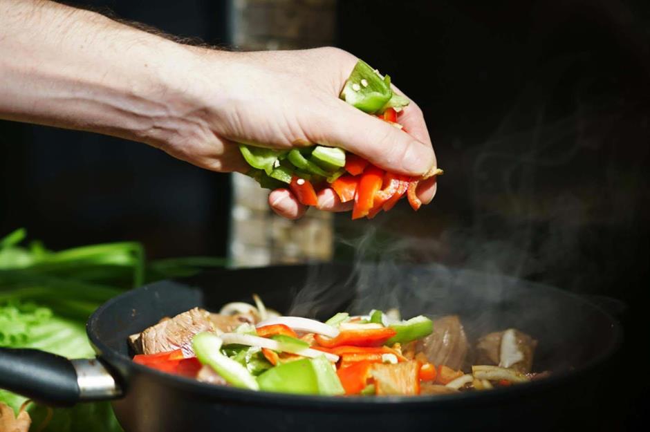 Schlechte Angewohnheiten beim Kochen