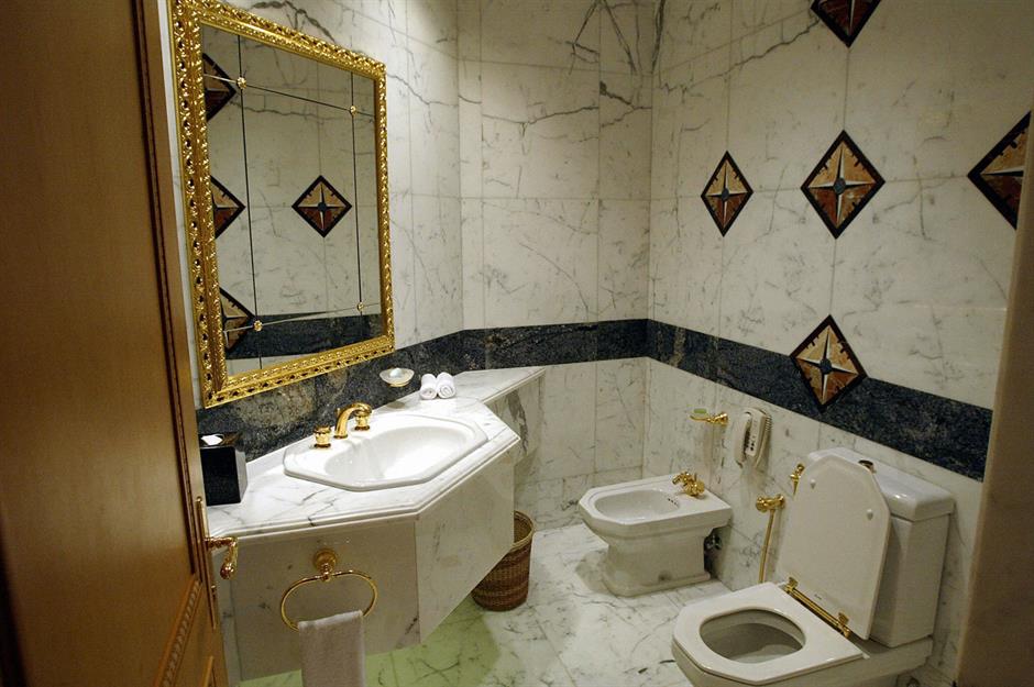 The World S Most Expensive Bathrooms Loveproperty Com