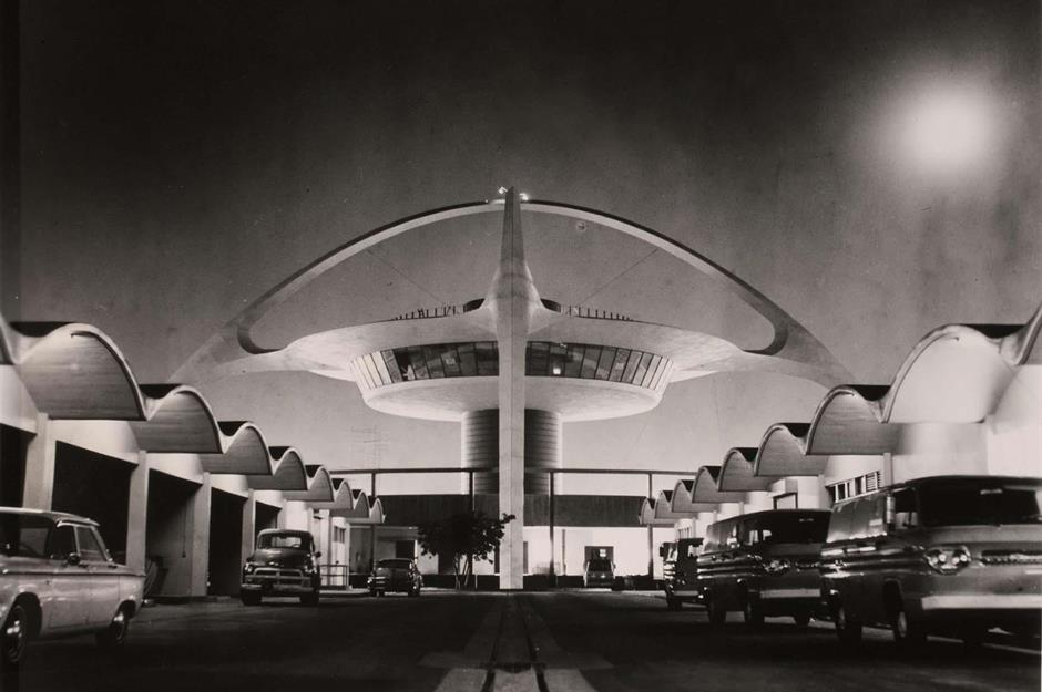 What the world's airports used to look like | loveexploring.com