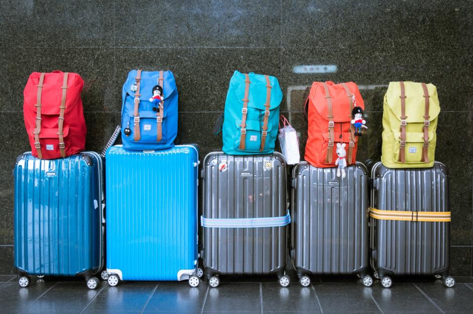 cost of wrapping luggage at airport