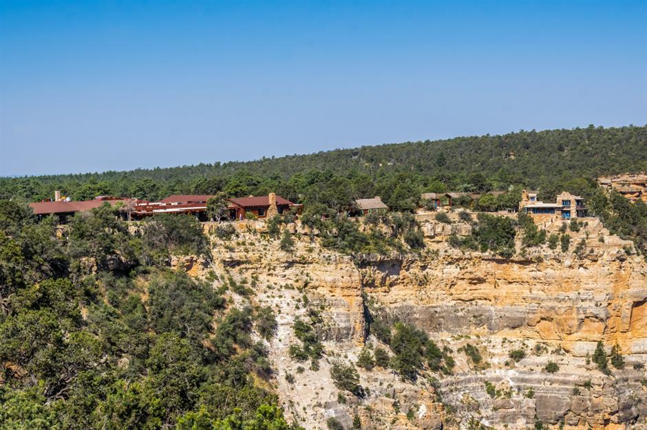 The world’s most stunning clifftop towns | loveexploring.com