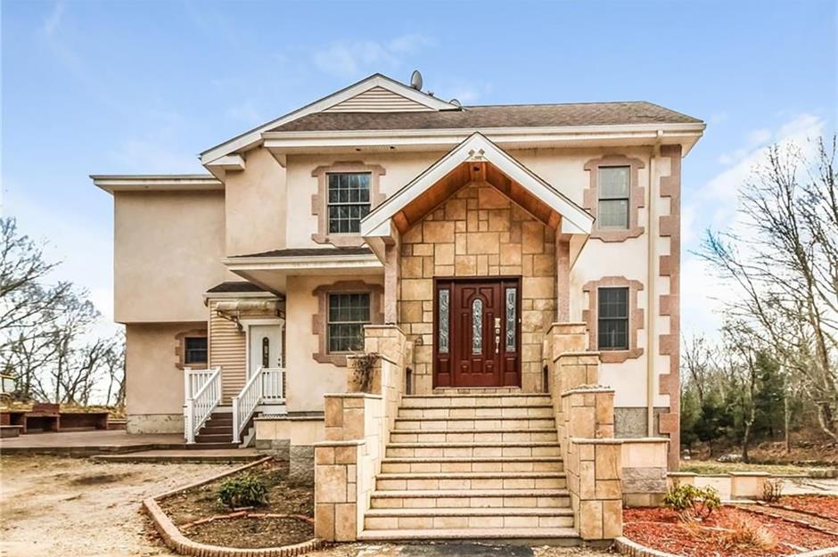 Real homes for sale in America's most adorable small towns