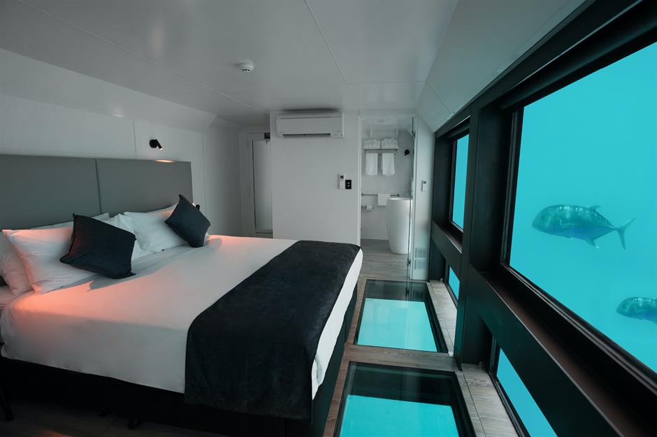 cruise whitsunday underwater hotel