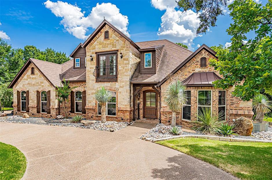 Luxury custom home, Texas, USA: $1.2 million (£870k)