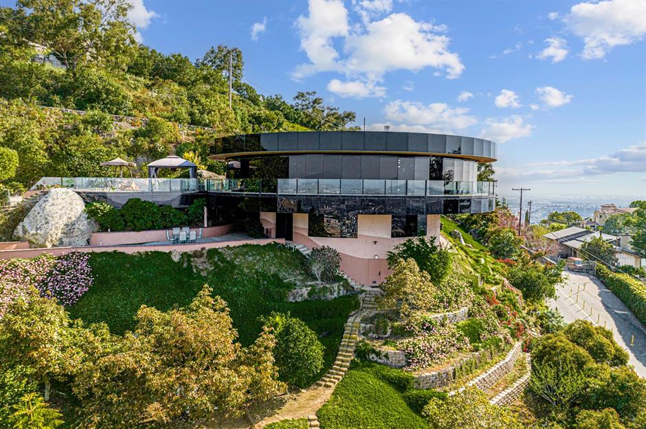 World’s ‘most famous’ rotating house, California, USA