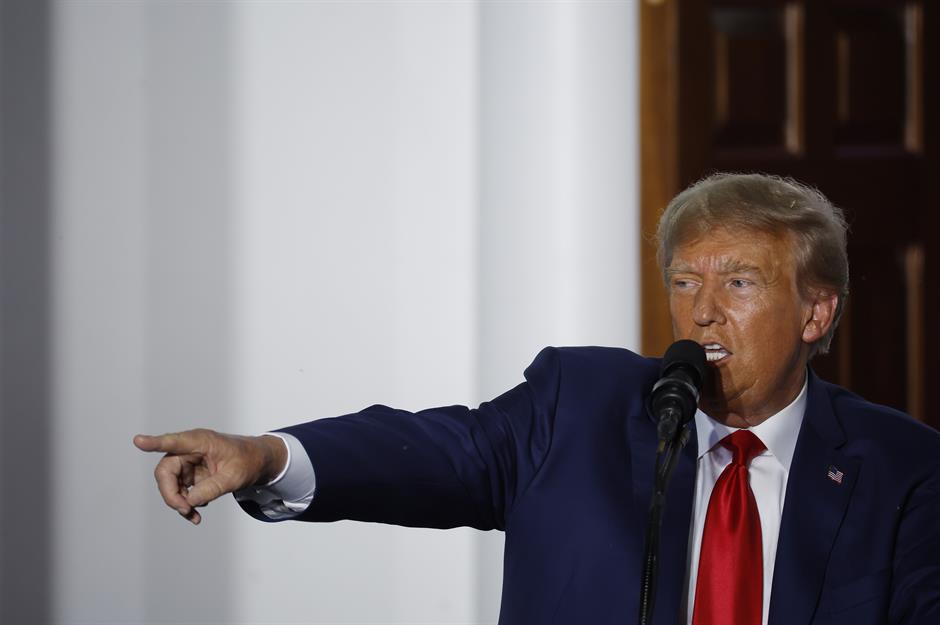 Trump vs Michael Cohen