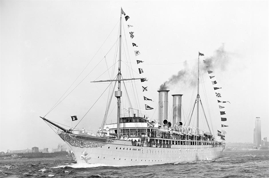1. El primer crucero zarpó en 1900.