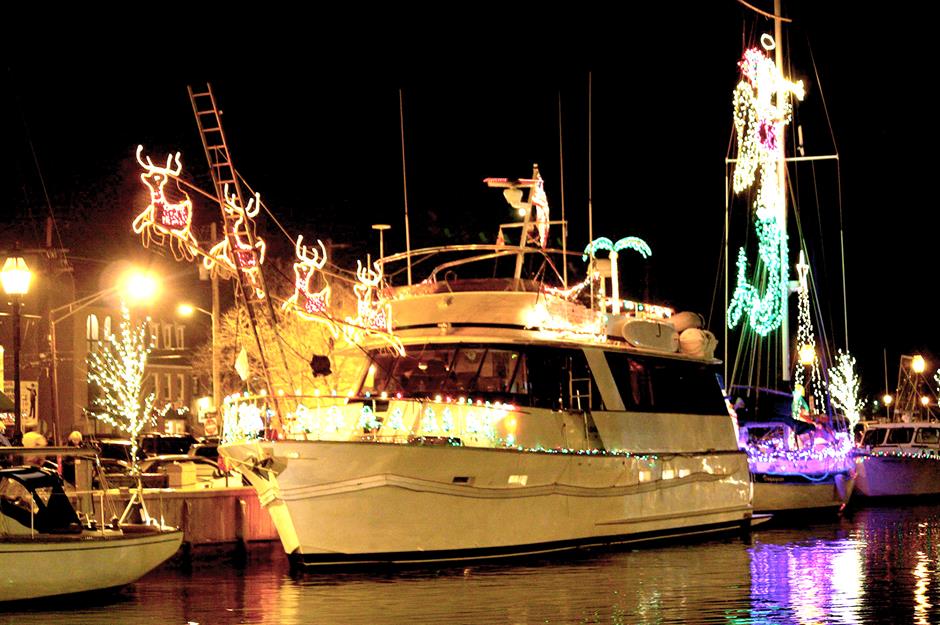 nanaimo yacht club christmas light cruise